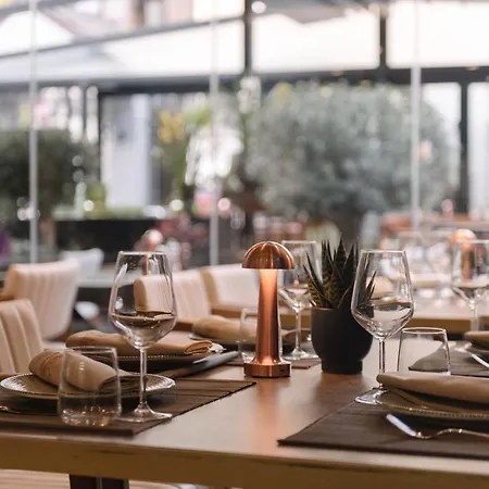 Triss Ξενοδοχείο Τίρανα