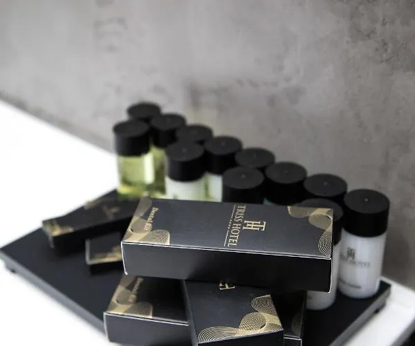 Triss 4* ティラナ