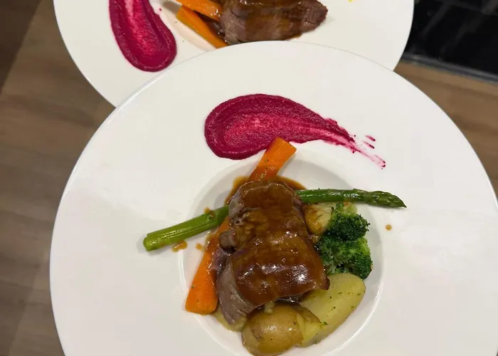 Triss 4* ティラナ