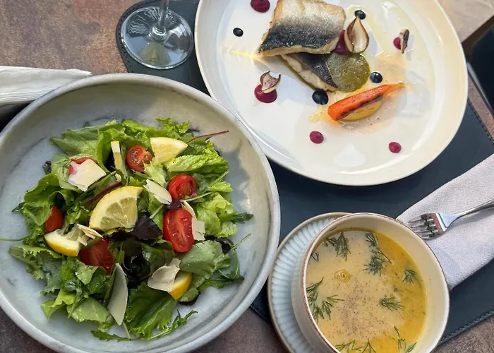 ホテル Triss ティラナ